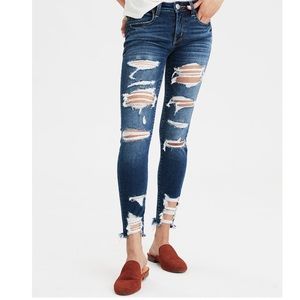 American Eagle destroyed dark wash skinny jeans